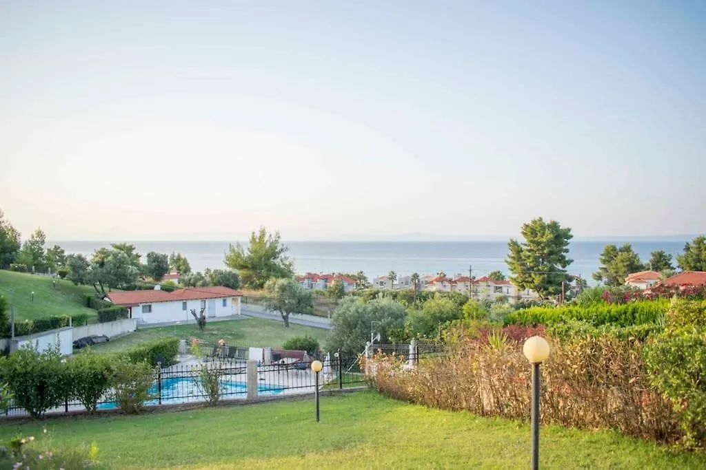 Seaview Villa With Shared Pool In Pefkochori