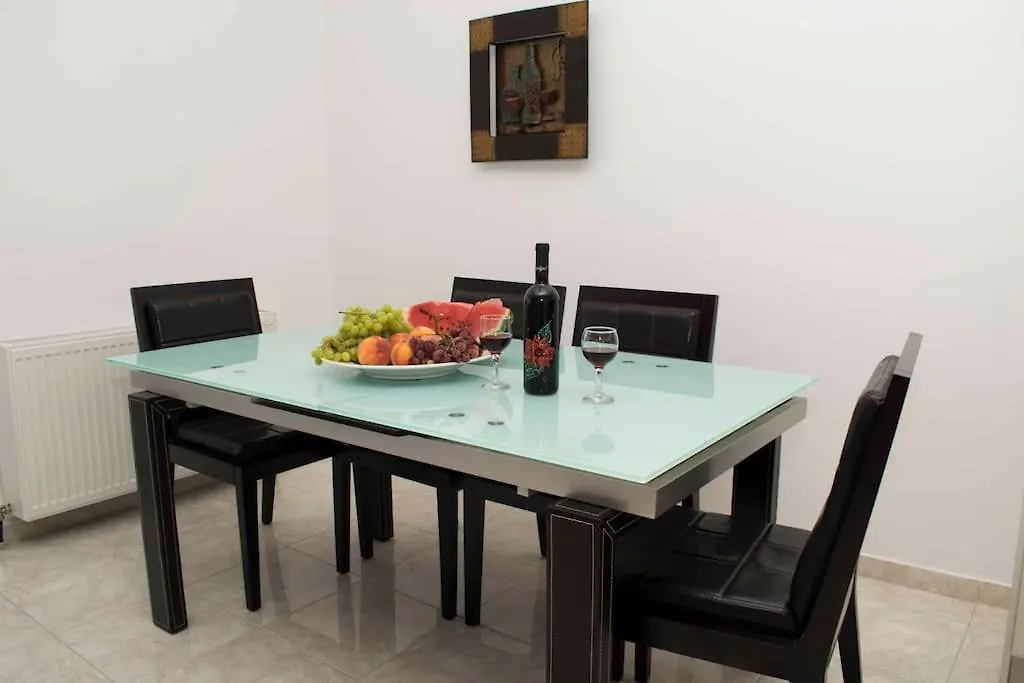 Seaview Villa With Shared Pool In Pefkochori Grecia