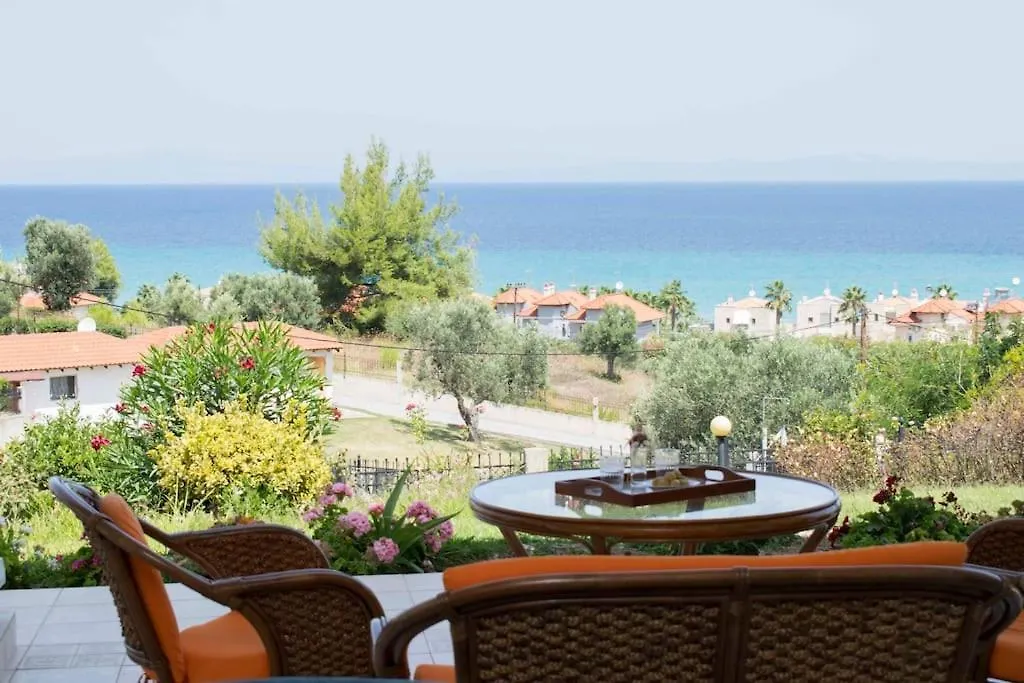 Seaview Villa With Shared Pool In Pefkochori